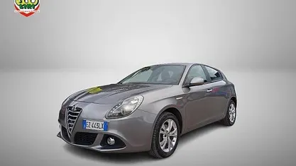 Usata Alfa Romeo Giulietta Business 105 CV (77 kW) 2015 Grigio Utilitaria