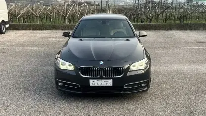 Usata BMW 520 Luxury Line 190 CV (139 kW) 2018 Blu Station wagon