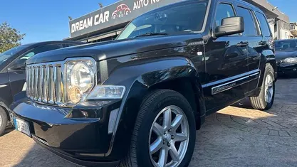 Usata Jeep Cherokee 177 CV (130 kW) 2009 SUV