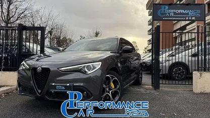 Begagnad Alfa Romeo Stelvio Veloce 210 HK (154 kW) 2021 Grå SUV