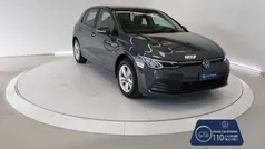 Usata 2024 VW Golf VIII Life Tre volumi | 24.950 € (Buon prezzo)