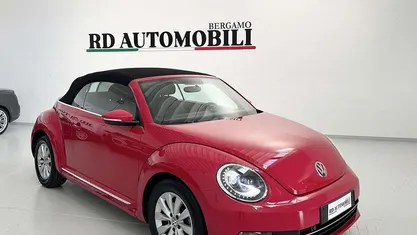Usata VW Beetle Cabriolet Design 105 CV (77 kW) 2013 Cabrio