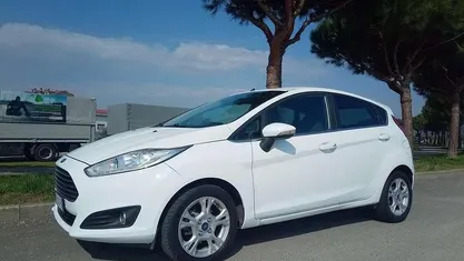 Usata Ford Fiesta Titanium 95 CV (69 kW) 2017 Bianco Berlina