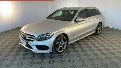 Usata Mercedes C220 Premium 170 CV (125 kW) 2018 Grigio Station wagon