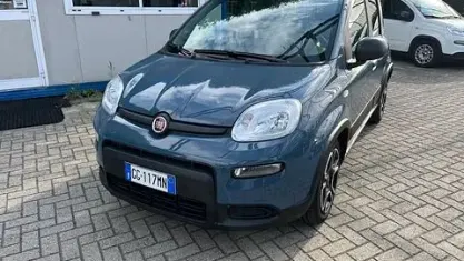 Usata Fiat Panda City Life 69 CV (50 kW) 2021 Blu Utilitaria