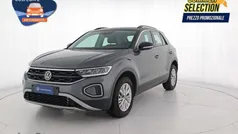 Indium grey metallizzato nero Usata 2023 VW T-Roc Life SUV | 24.000 € (Ottimo prezzo)