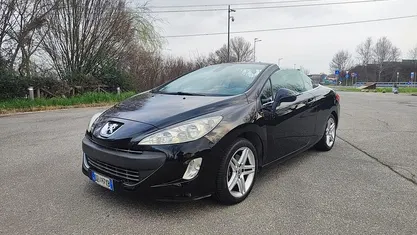 Usata Peugeot 308 CC 140 CV (102 kW) 2010 Cabrio