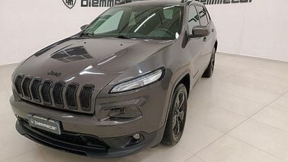 Usado Jeep Cherokee Night Eagle 185 CV (136 kW) 2018 Negro SUV