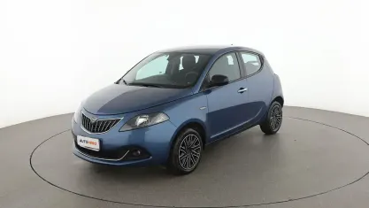 Usata Lancia Ypsilon Gold 70 CV (51 kW) 2022 Blu Utilitaria