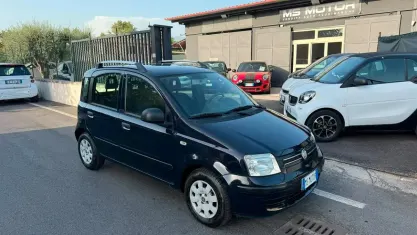 Usata Fiat Panda Dynamic 69 CV (50 kW) 2011 Bluazzurro Utilitaria