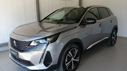 Grigio Usata 2024 Peugeot 3008 GT SUV | 23.900 € (Buon prezzo)
