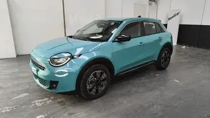Usata Fiat 600 145 CV (106 kW) 2025 Azzurro SUV