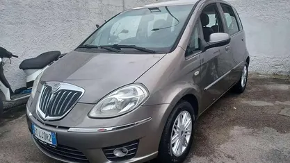 Oro Usata 2010 Lancia Musa Monovolume | 3500 € (Buon prezzo)