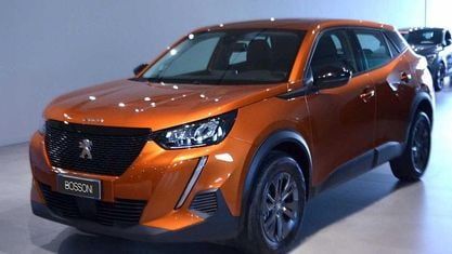Gebraucht Peugeot 2008 Active 110 PS (80 kW) 2022 Orange SUV