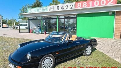 Usata Alfa Romeo Spider 117 CV (86 kW) 1992 Nero Cabrio