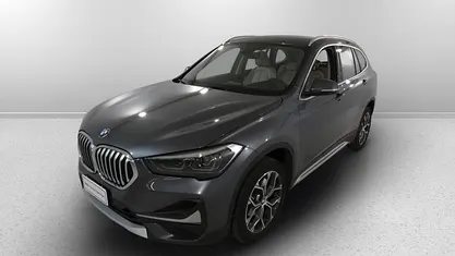 Mineral grau metallizzato Usata 2021 BMW X1 xLine SUV | 25.500 € (Buon prezzo)