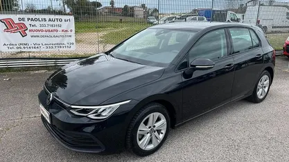 Usata VW Golf VIII Life 110 CV (80 kW) 2022 Nero Berlina