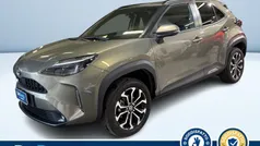 Bronzo metallizzato Usata 2022 Toyota Yaris Hybrid Trend | 23.100 € (Buon prezzo)