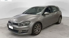 Argento Usata 2016 VW Golf VII Executive Tre volumi | 11.900 € (Buon prezzo)