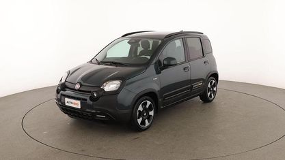 Usado Fiat Panda Cross Cross 69 CV (50 kW) 2024 Verde Utilitario