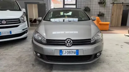Usata VW Golf Cabriolet Trendline 110 CV (80 kW) 2011 Grigio Cabrio