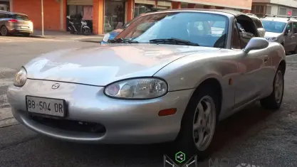Usata Mazda MX5 110 CV (80 kW) 1999 Grigio Cabrio