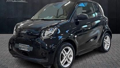 Używany Smart ForTwo Coupé Pure 60 kW (82 KM) 2022 Biały Hatchback