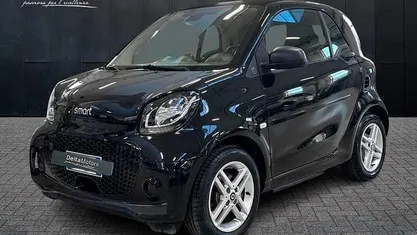 Usata Smart ForTwo Coupé Pure 60 kW (82 CV) 2022 Bianco Utilitaria