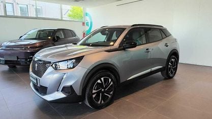 Usata Peugeot 2008 Allure 102 CV (75 kW) 2023 Grigio SUV