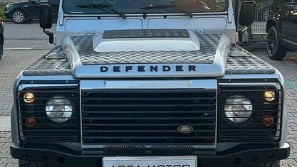 Usata Land Rover Defender S 122 CV (89 kW) 2008 Grigio Station wagon