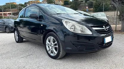 Usata Opel Corsa 89 CV (65 kW) 2008 Nero Utilitaria