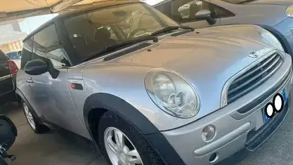 Usata Mini ONE 88 CV (64 kW) 2006 Grigio Utilitaria