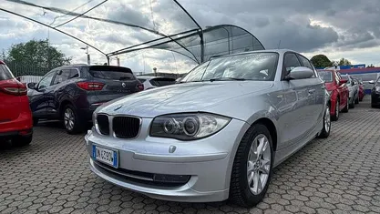 Usata BMW 116 122 CV (89 kW) 2008 Argento Utilitaria