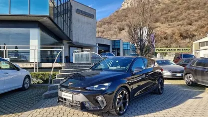 Usata Cupra Leon 150 CV (110 kW) 2025 Nero Utilitaria