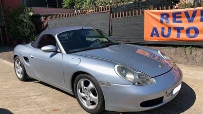 Begagnad Porsche Boxster 220 HK (161 kW) 2000 Silver Cab
