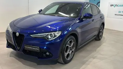 Usata Alfa Romeo Stelvio Sprint 190 CV (139 kW) 2023 Blu/azzurro SUV