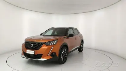 Usata Peugeot 2008 GT 131 CV (96 kW) 2021 Arancione SUV