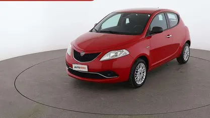Rosso Usata 2016 Lancia Ypsilon Silver Due volumi | 7799 € (Buon prezzo)