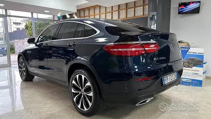 Usata Mercedes GLC250 205 CV (150 kW) 2018 Blu Coupé