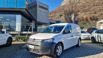 Usata VW Caddy 122 CV (89 kW) 2022 Bianco Monovolume