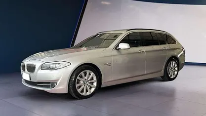 Begagnad BMW 525 218 HK (160 kW) 2012 Silver Kombi