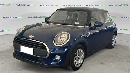 Usata Mini ONE 75 CV (55 kW) 2015 Blu Utilitaria