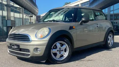 Usata Mini One D 90 CV (66 kW) 2010 Marrone Utilitaria