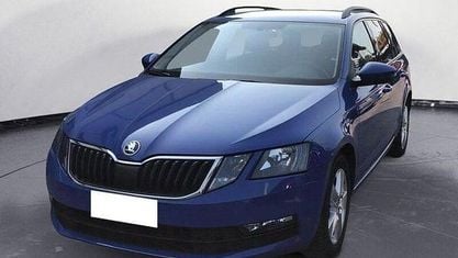 Usado Skoda Octavia G-TEC Executive 131 CV (96 kW) 2019 Azul Familiar