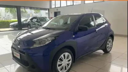 Nuova Toyota Aygo X Active 72 CV (52 kW) 2025 Blu SUV