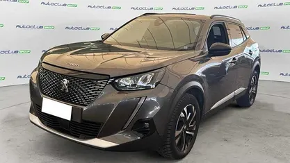 Usata Peugeot 2008 Allure 110 CV (80 kW) 2022 Grigio SUV