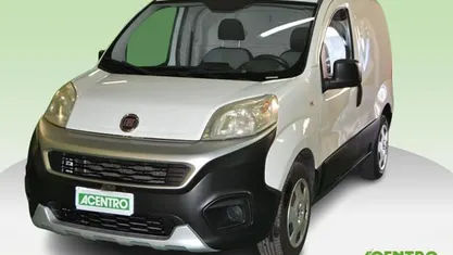 Bianco Usata 2017 Fiat Fiorino Monovolume | 8900 € (Cara)