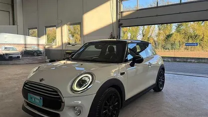 Usata Mini Cooper Hype 136 CV (100 kW) 2019 Utilitaria