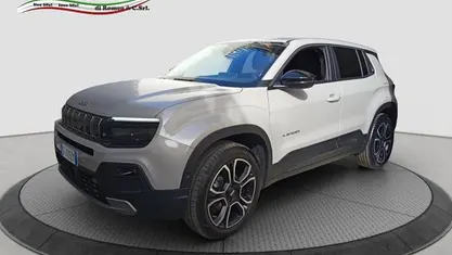 Grigio Usata 2024 Jeep Avenger Summit SUV | 23.900 € (Buon prezzo)