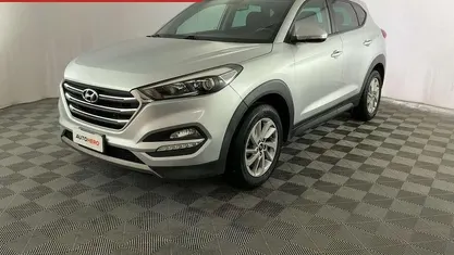Usata Hyundai Tucson Comfort 116 CV (85 kW) 2016 Argento SUV